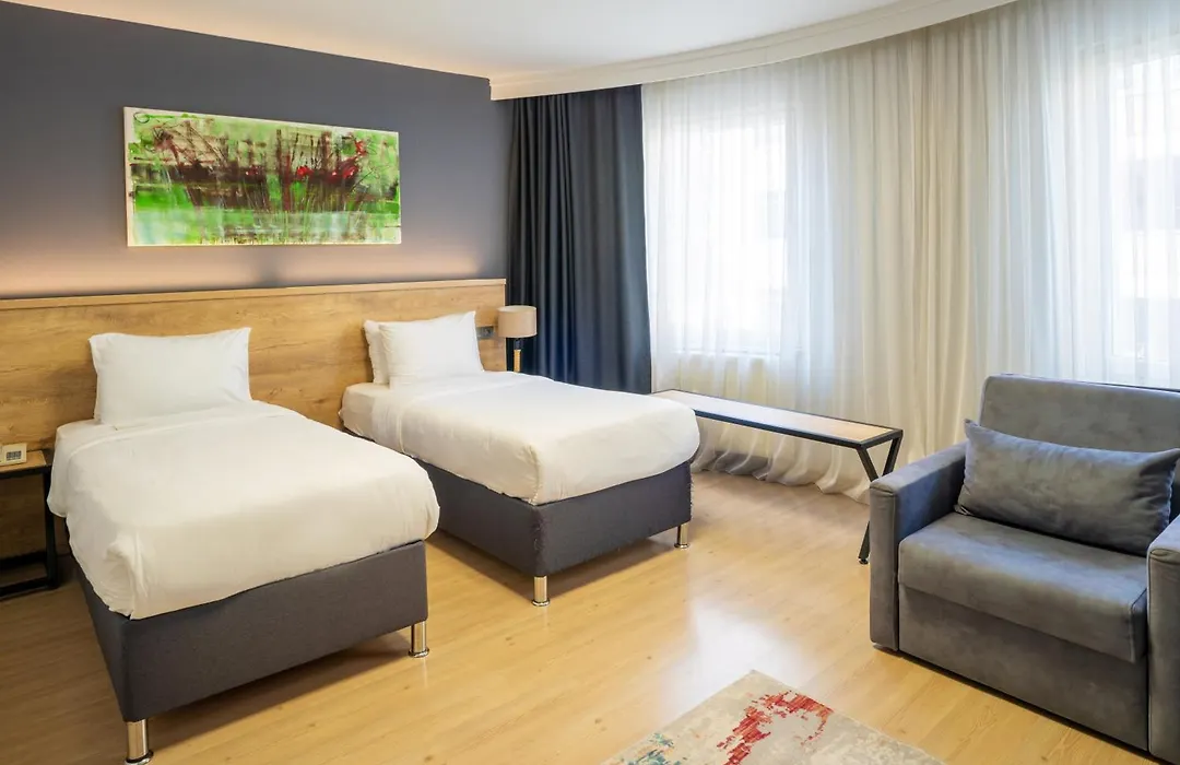 Adresin Hotel-1